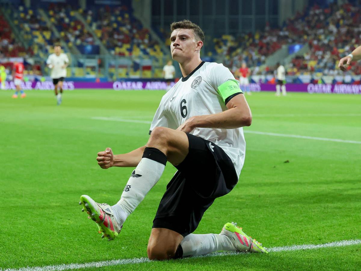 Eric Martel jubelt bei der U21-EM über sein Tor zum 4:0 für Deutschland gegen Tschechien.