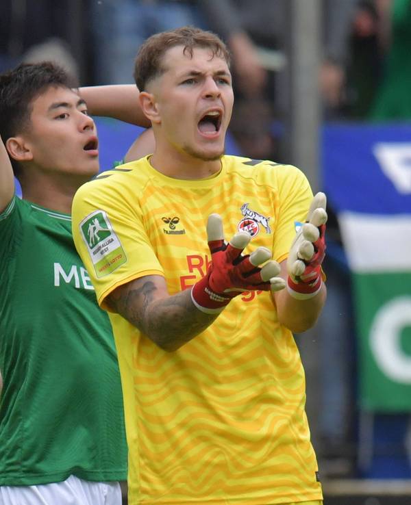 Alessandro Blazic brüllt bei einem U21-Spiel des 1. FC Köln.