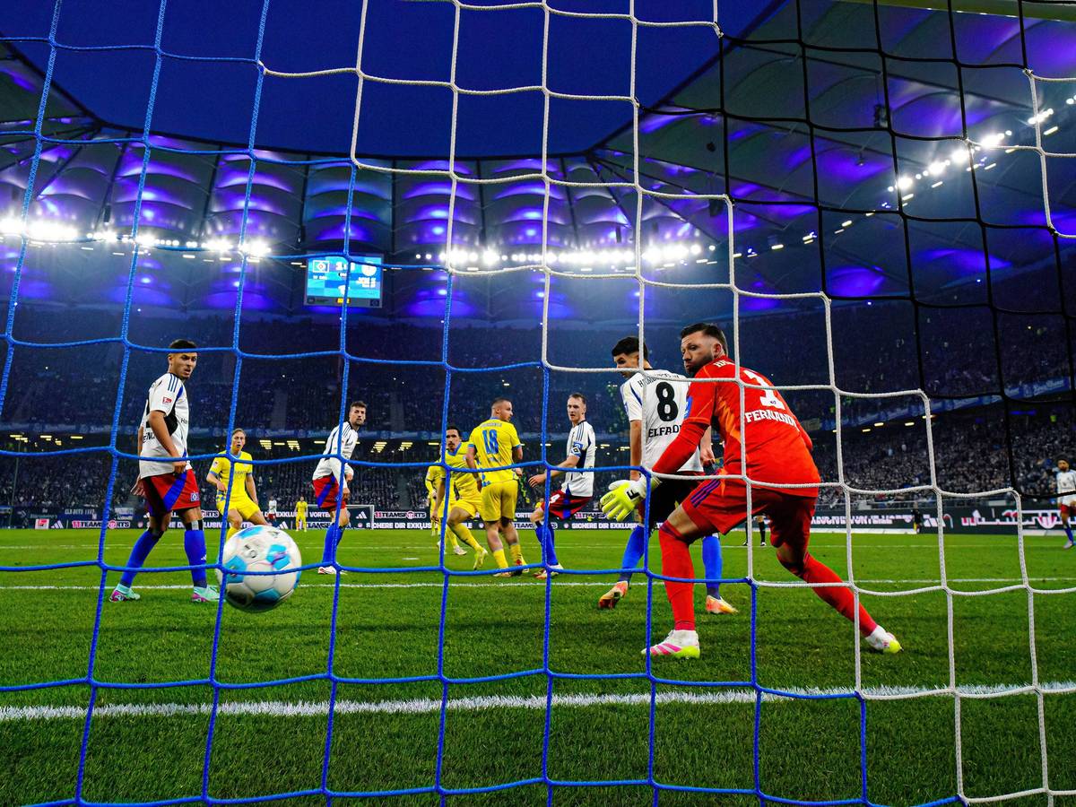 Rayan Philippe trifft beim Auswärtsspiel der Braunschweiger beim HSV.