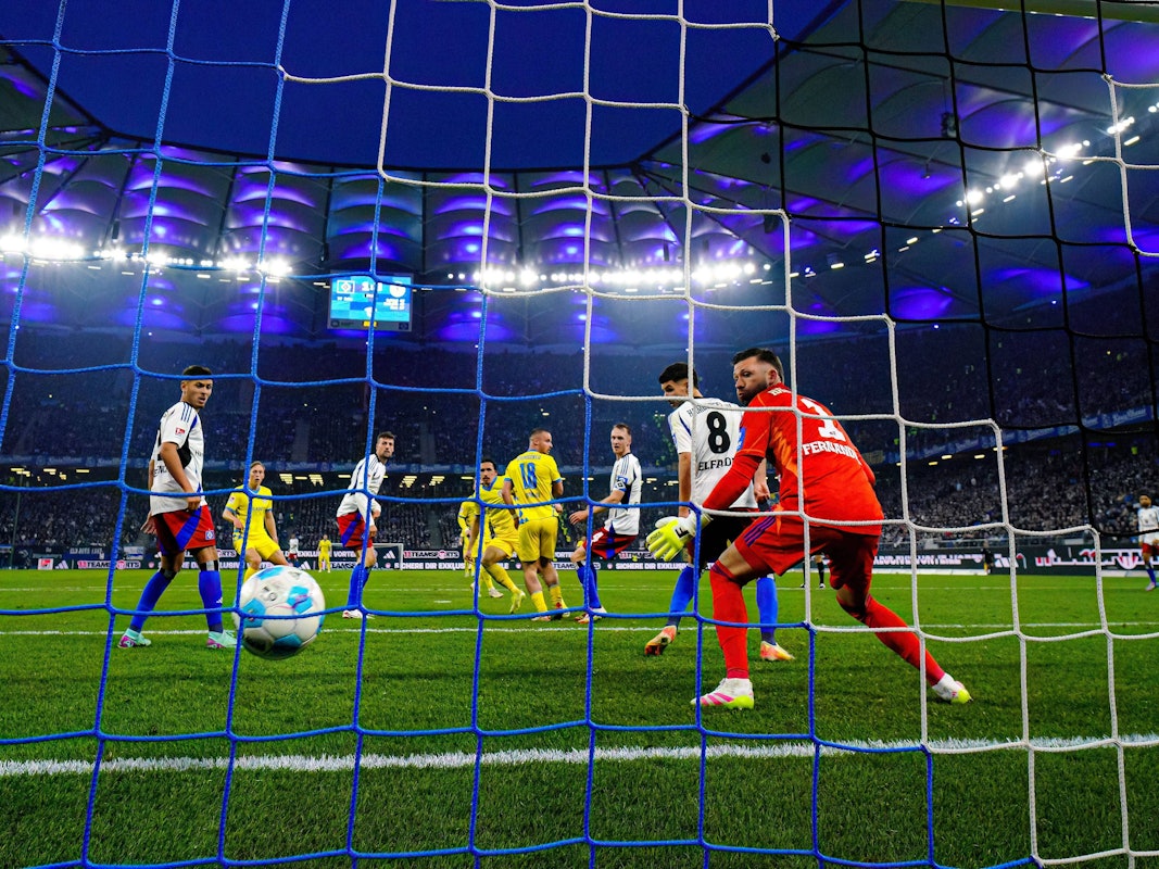 Rayan Philippe trifft beim Auswärtsspiel der Braunschweiger beim HSV.
