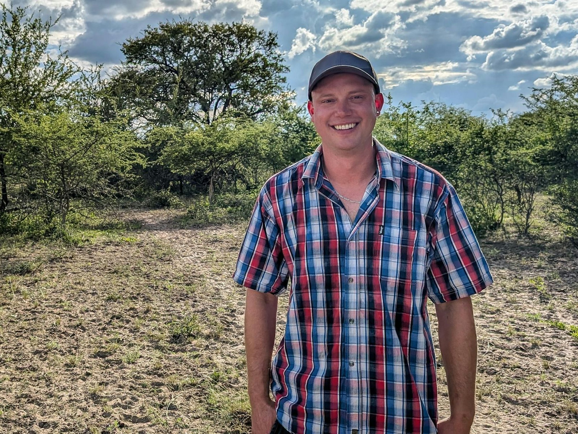 Rinderhalter Björn (29) aus Namibia will sich wieder verlieben.
(Bild: RTL)