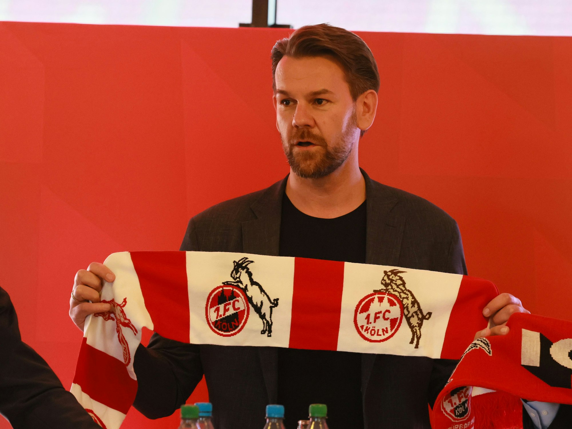 Thomas Kessler beim Mitgliederstammtisch des 1. FC Köln.