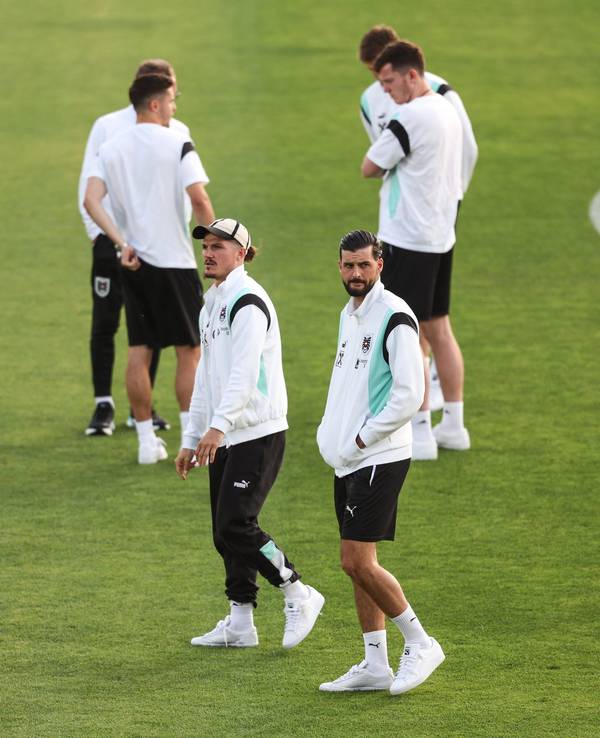 Marcel Sabitzer und Flo Grillitsch vor einem Österreich-Spiel gegen San Marino.