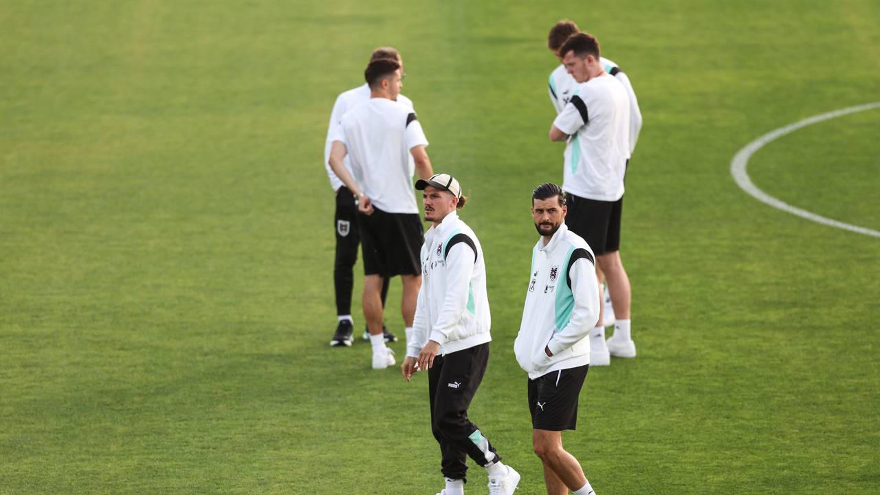 Marcel Sabitzer und Flo Grillitsch vor einem Österreich-Spiel gegen San Marino.