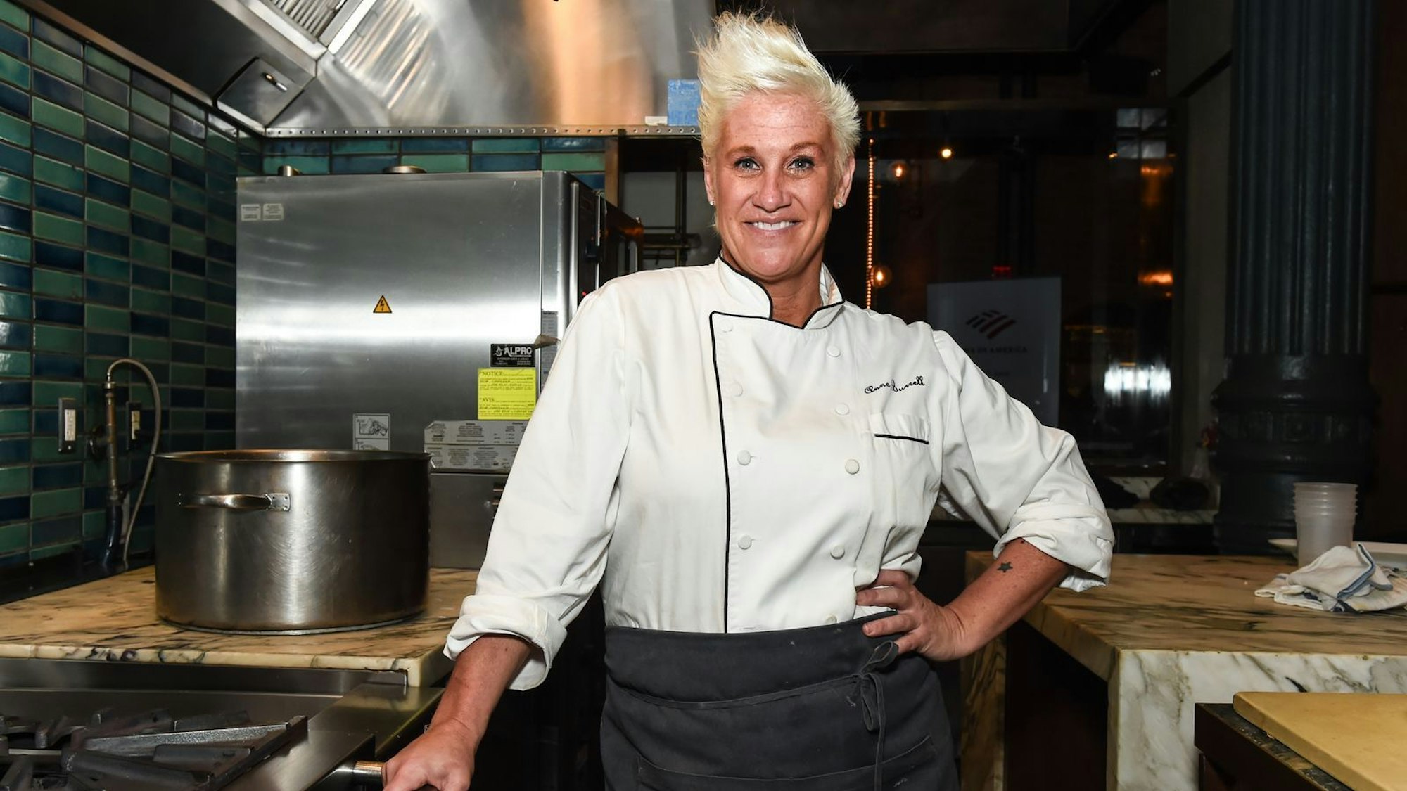 Anne Burrell (55) war ein Star im amerikanischen Kochfernsehen. (Bild: 2019 Getty Images/Daniel Zuchnik)