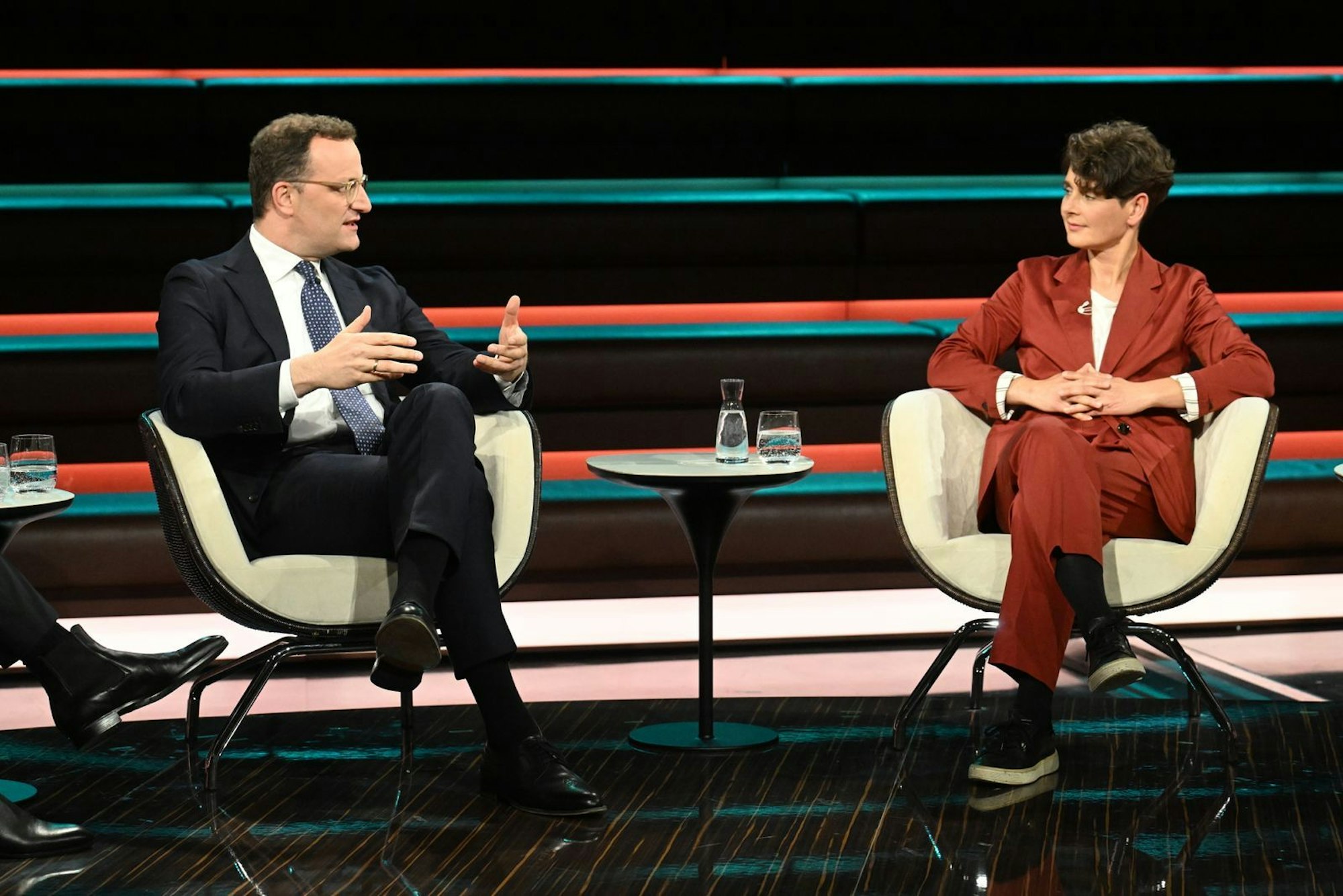 „Aber Herr Spahn, jetzt mal ehrlich“, platzte es aus Anna Lehmann heraus. (Bild: ZDF/Cornelia Lehmann)