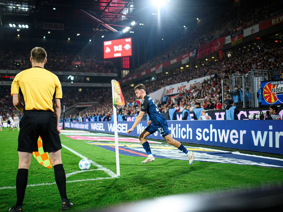 Aaron Zehnter bei einem Eckball.