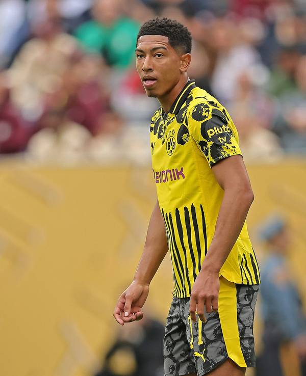 Jobe Bellingham im BVB-Trikot.