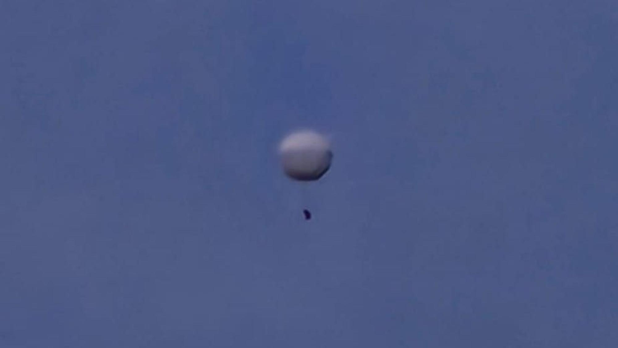 Ein Ballon am Himmel