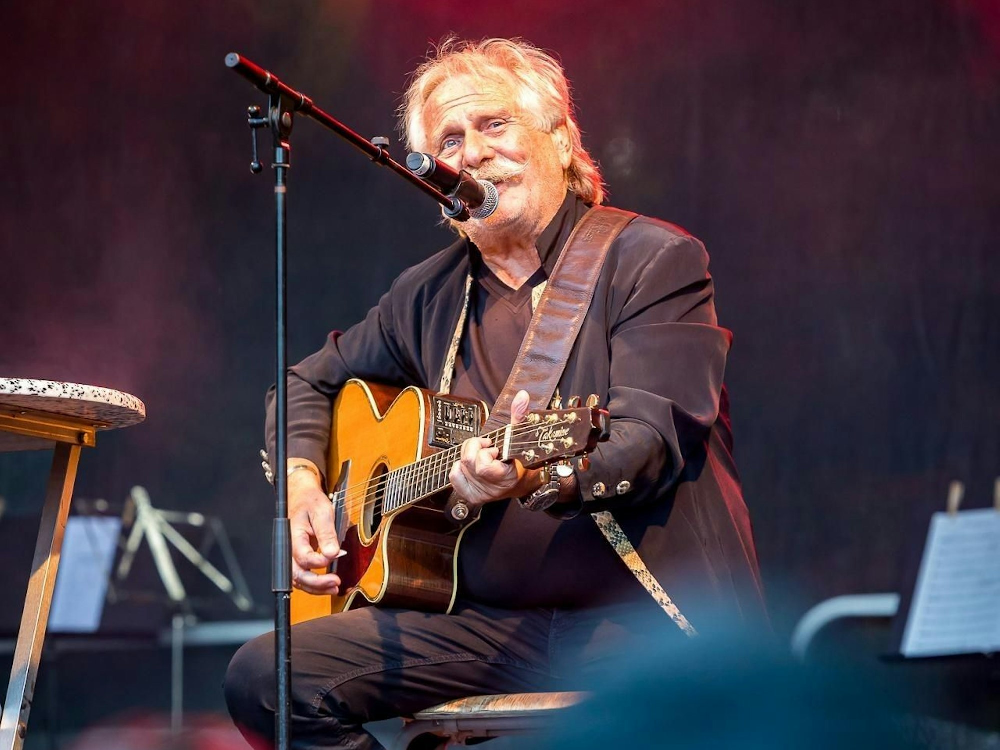 Henning Krautmacher beim Konzert in Schlebusch.