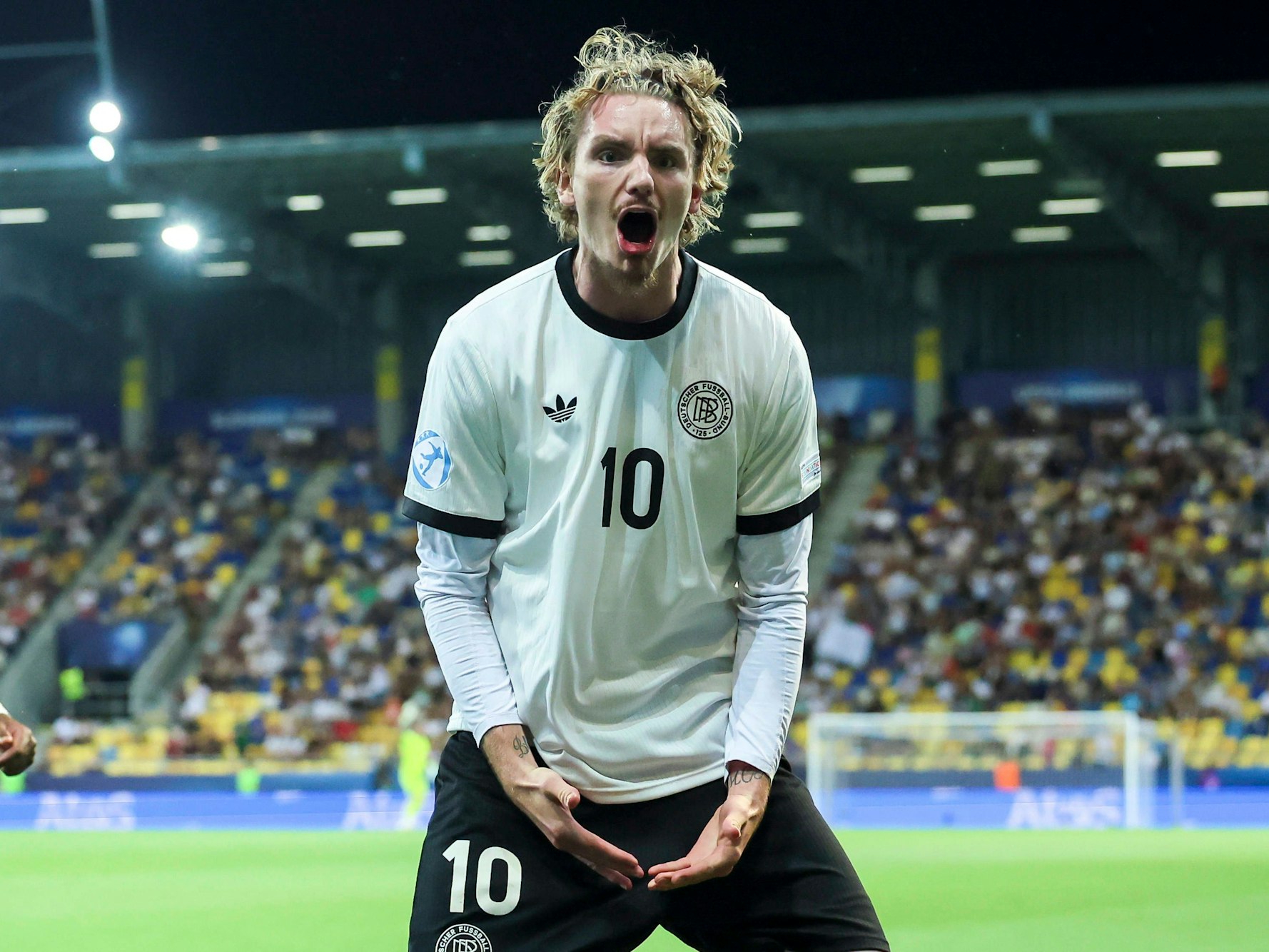 Nick Woltemade bejubelt seinen Treffer im Viertelfinale gegen Italien zum zwischenzeitlichen 1:1.