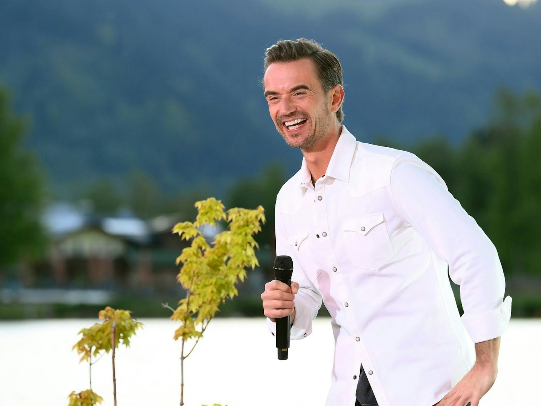 Die ARD hat bestätigt, dass Florian Silbereisen es an Silvester 2025 wieder auf der Schlagerbooom-Bühne ordentlich krachen lassen wird. (Bild: MDR/ARD/JürgensTV/Dominik Beckmann)