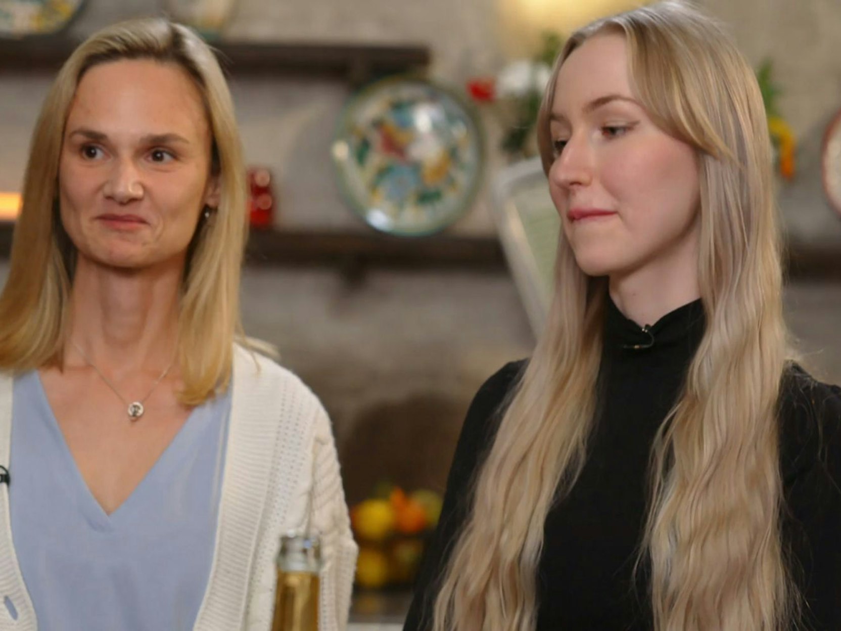 Von Studentin Pia (rechts) fehlt jede Spur. (Bild: RTL)