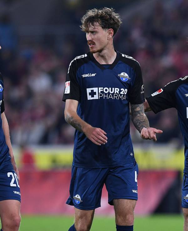 Calvin Brackelmann im Gespräch mit Felix Götze.