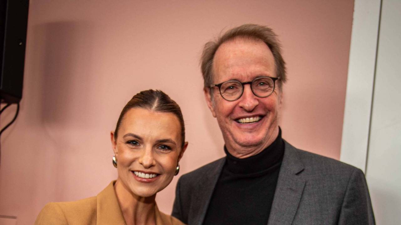 Laura Wontorra und Florian König gemeinsam auf einer Veranstaltung.