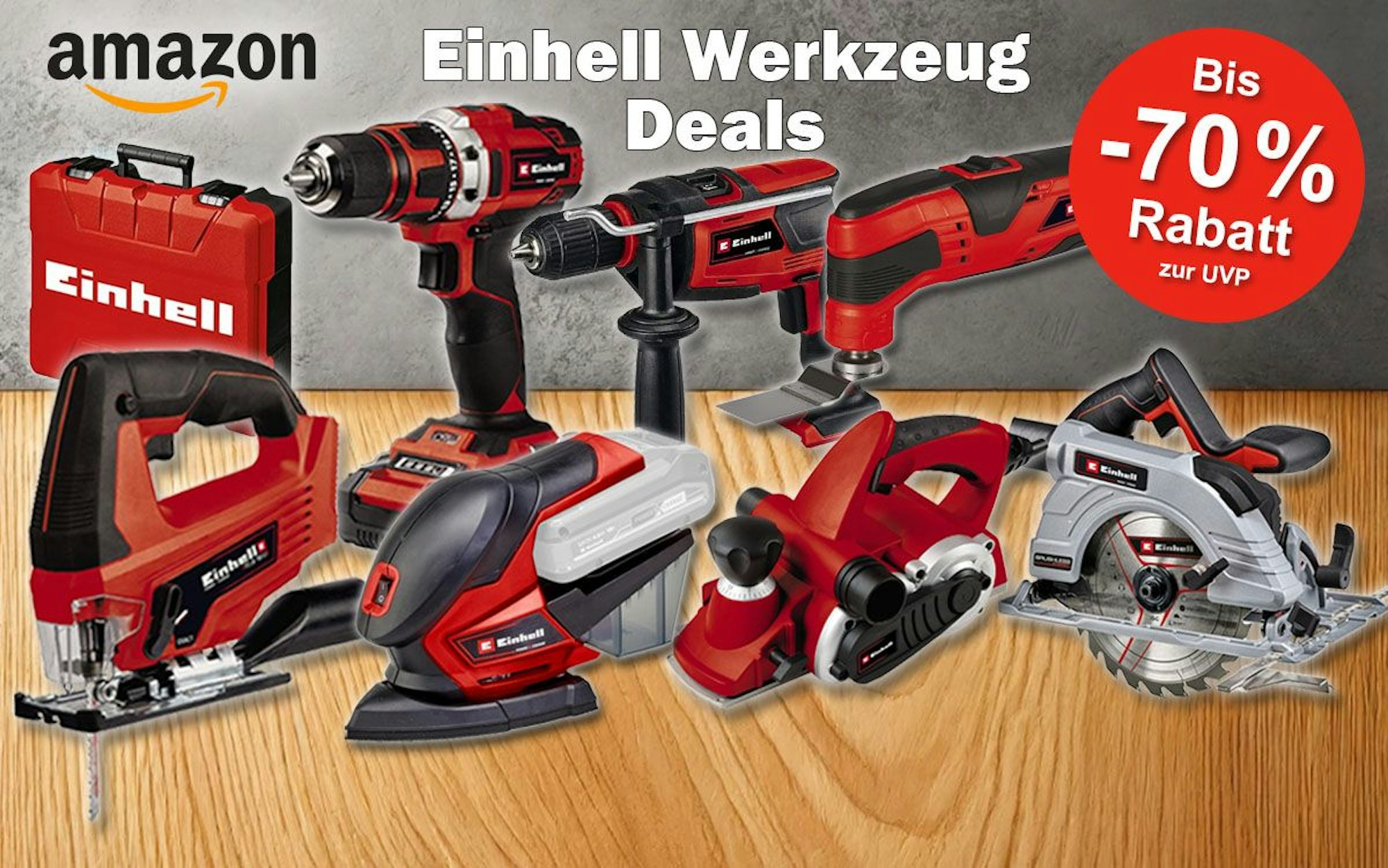 Einhell Werkzeug aufgereiht vor einer Holzwand und einer Betonwand. Akku Bohrschrauber, Stichsäge, Winkelschleifer, Kreissäge, Elektrohobel, Multifunktionswerkzeug, Werkzeugkoffer.