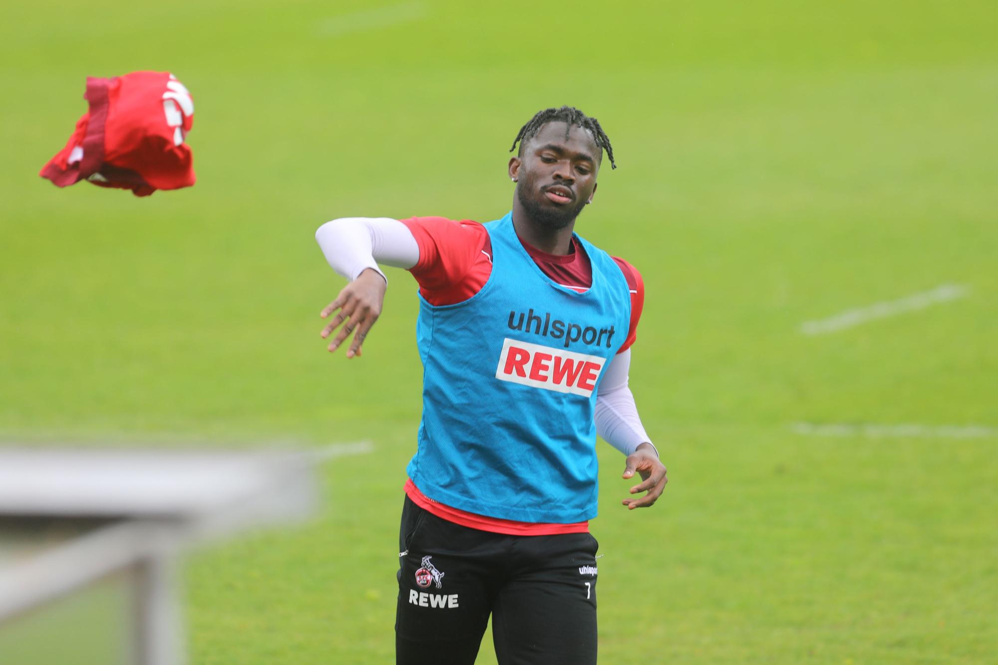 Tolu Arokodare im Training des 1. FC Köln.