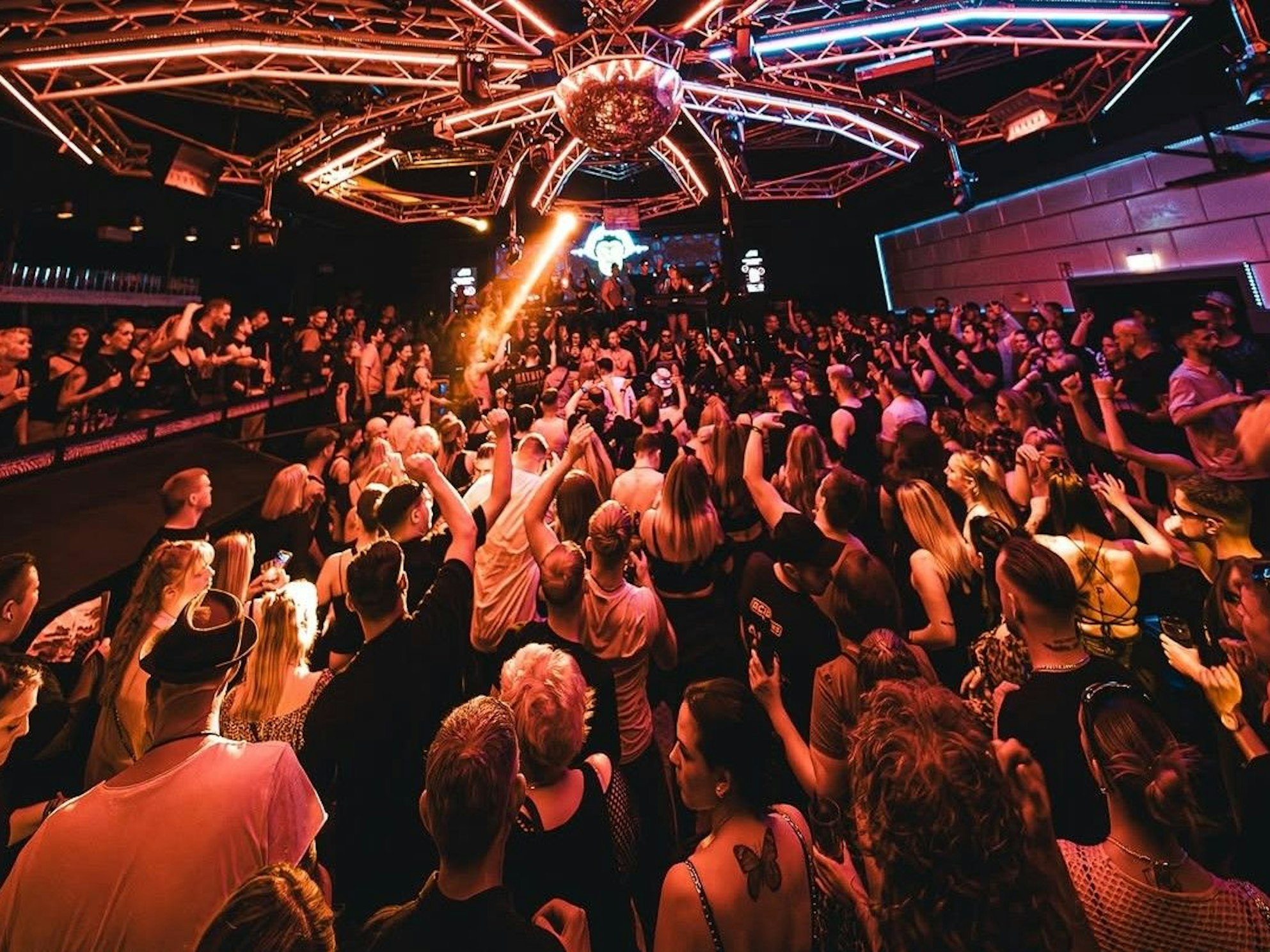 Blick in den Clubs „Discoplex A8“ in Saarbrücken.