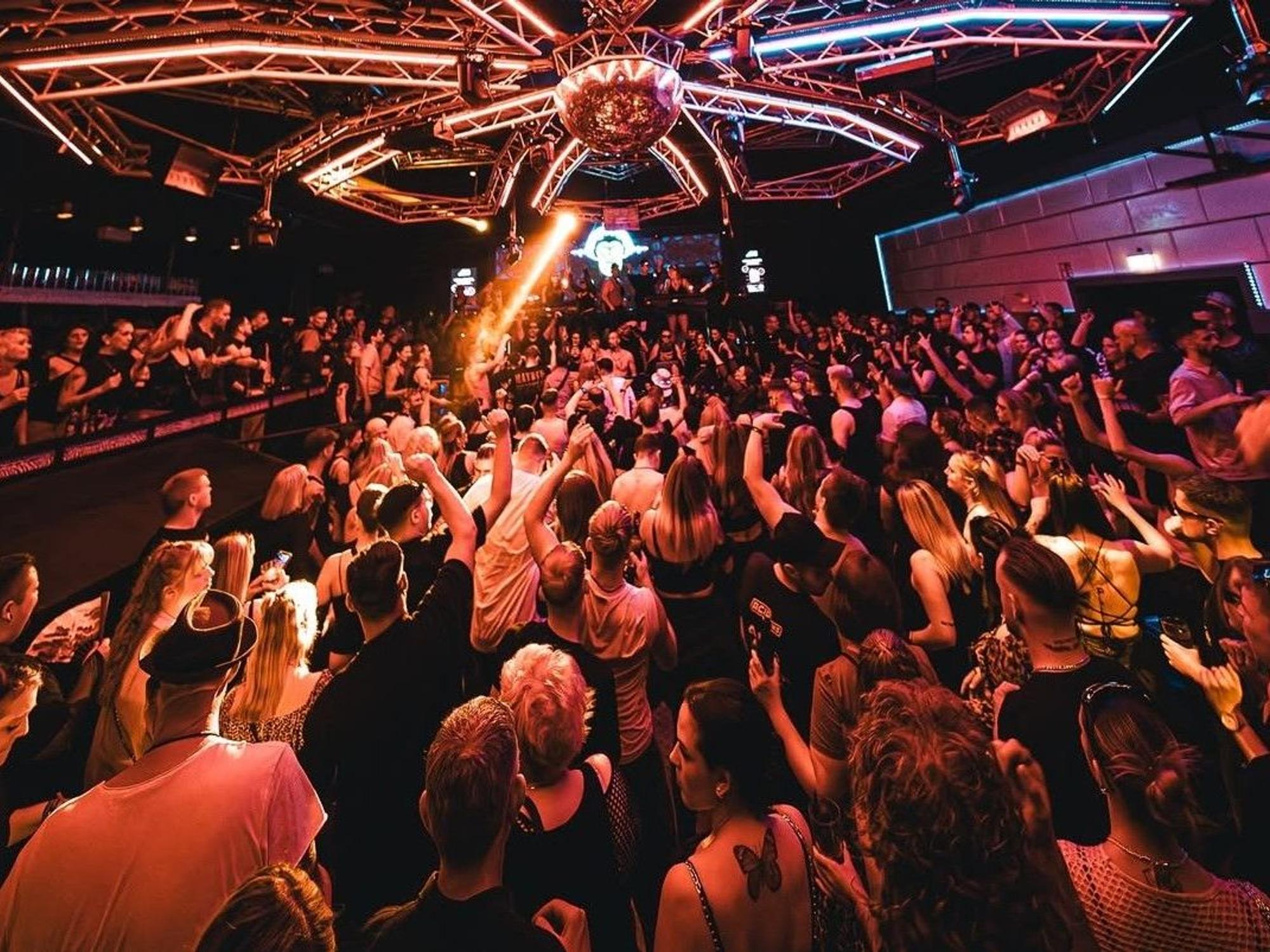 Blick in den Clubs „Discoplex A8“ in Saarbrücken.