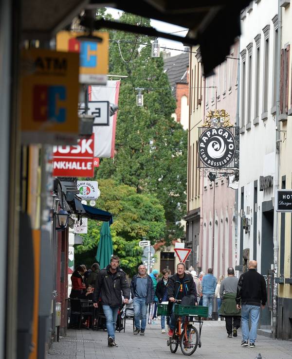 Die Mertensgasse in der Düsseldorfer Altstadt.