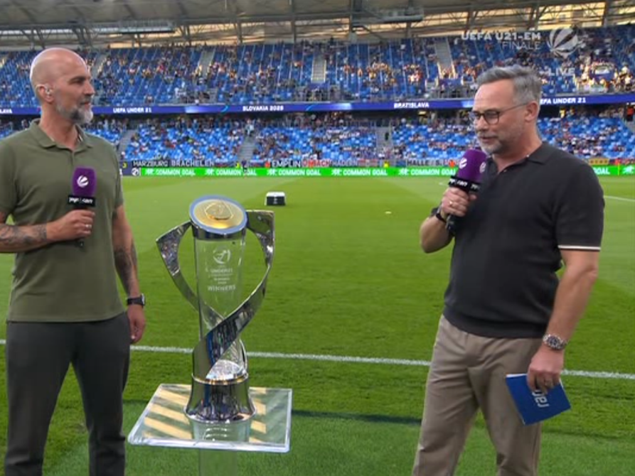 Matthias Opdenhövel und Markus Babbel vor dem U21-EM-Finale in Bratislava.