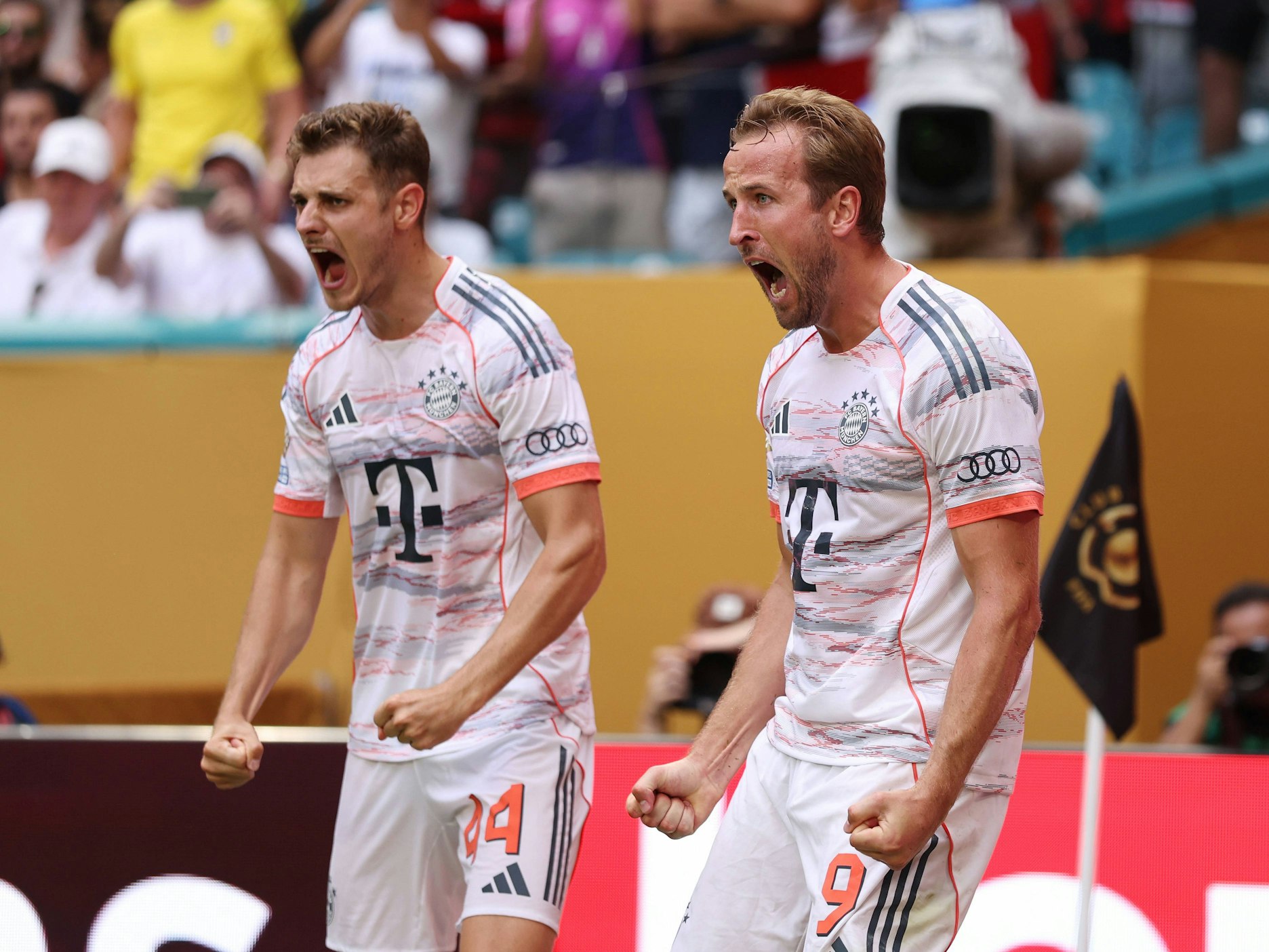 Harry Kane und Josip Stanisic hatten im Spiel gegen Flamengo (29. Juni 2025) genug Gründe zum Jubeln.