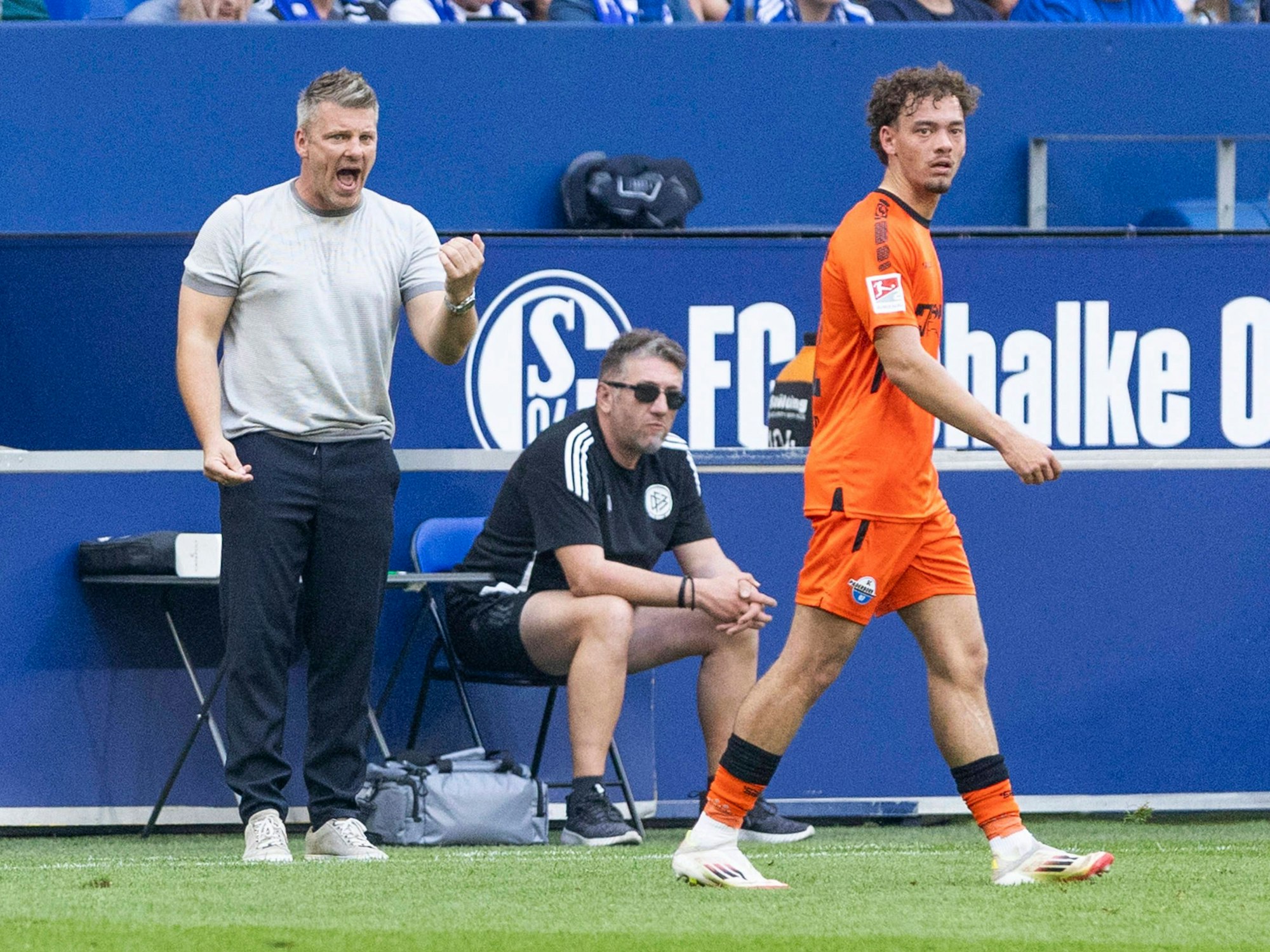 Flügelspieler Aaron Zehnter, hier am 2. Mai 2025 beim Spiel gegen den FC Schalke, wechselt voraussichtlich zum VfL Wolfsburg.