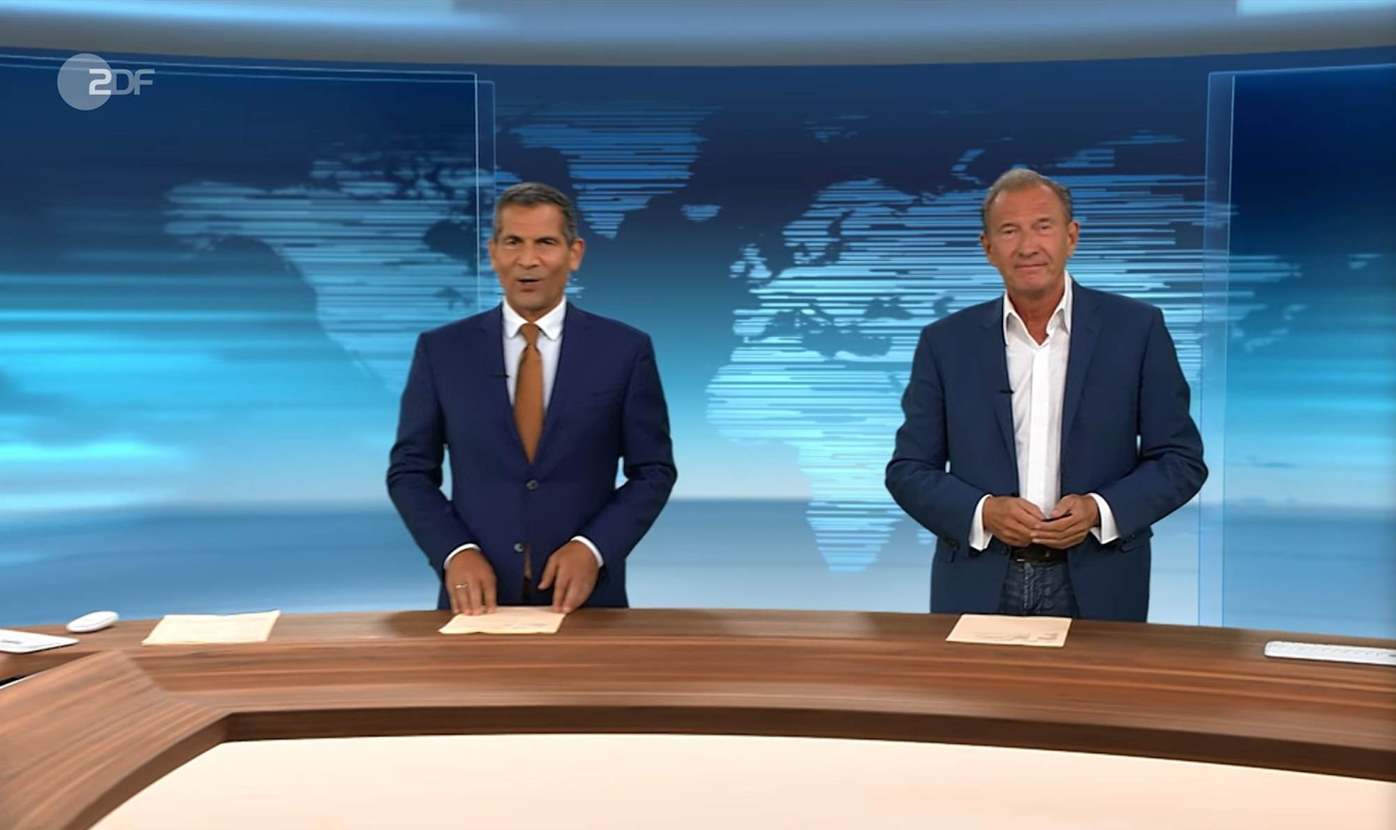 Norbert Lehmann (rechts) moderierte ein letztes Mal die „heute“-Ausgabe, Mitri Sirin hatte die Ehre, ihm dabei Gesellschaft zu leisten.