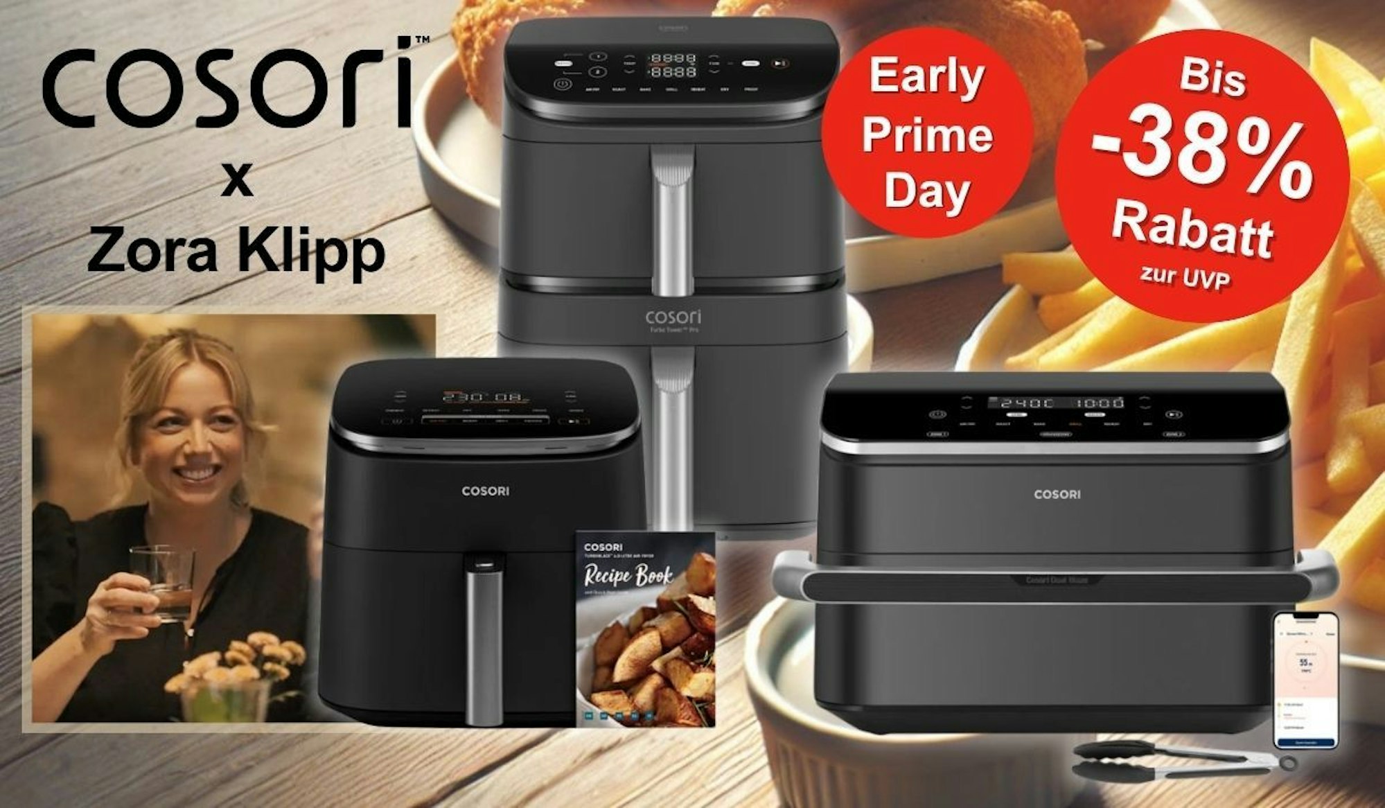 Zora Klipp hält ein Glas in der Hand, daneben Cosori Heißluftfritteusen der Kollektion Cosori x Zora Klipp vor lecker zubereiteten Speisen wie knusprigem Hähnchen und Pommes frites.