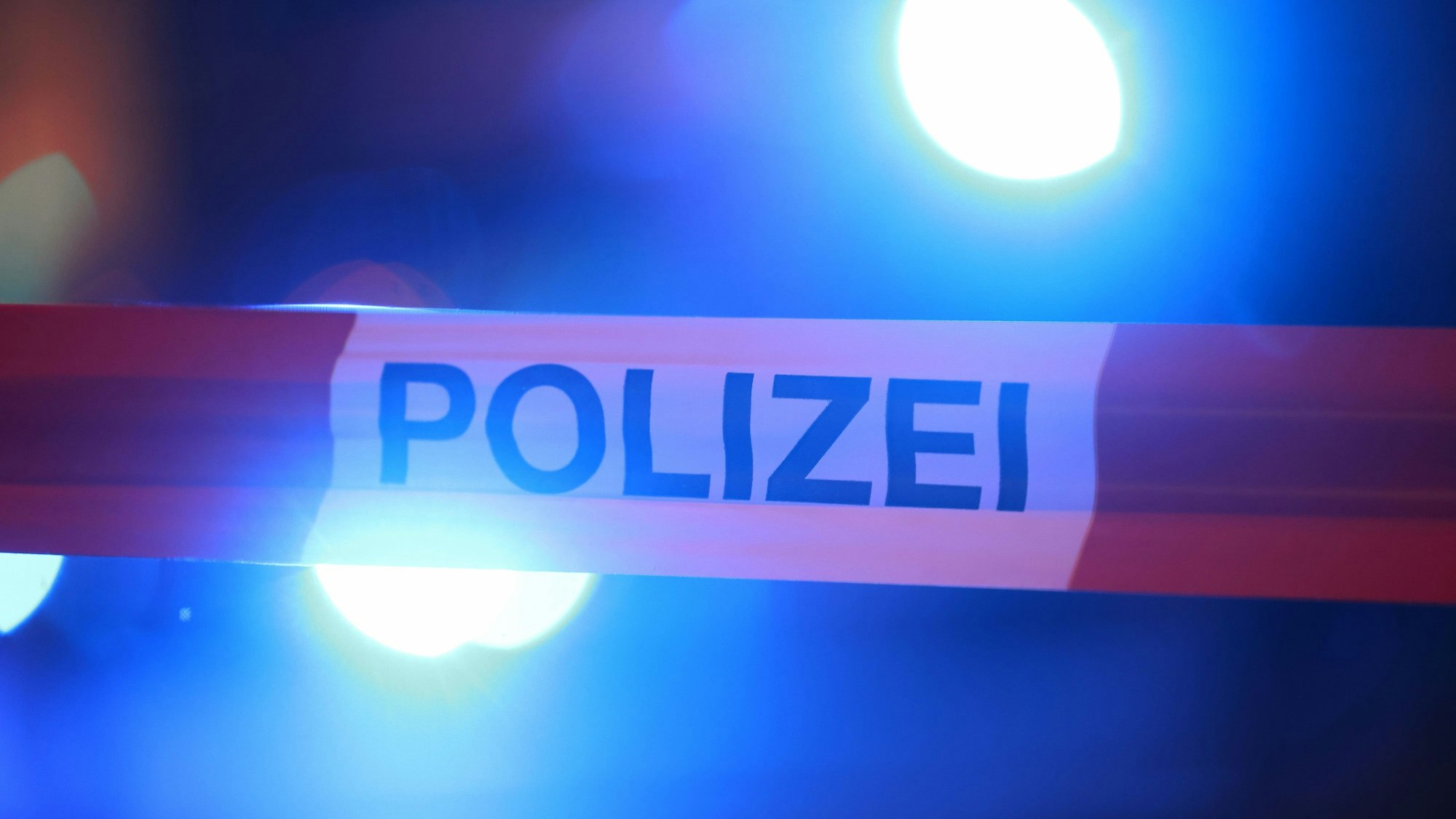 Die Polizei ermittelt nach einem Tötungsdelikt. (Symbolfoto)