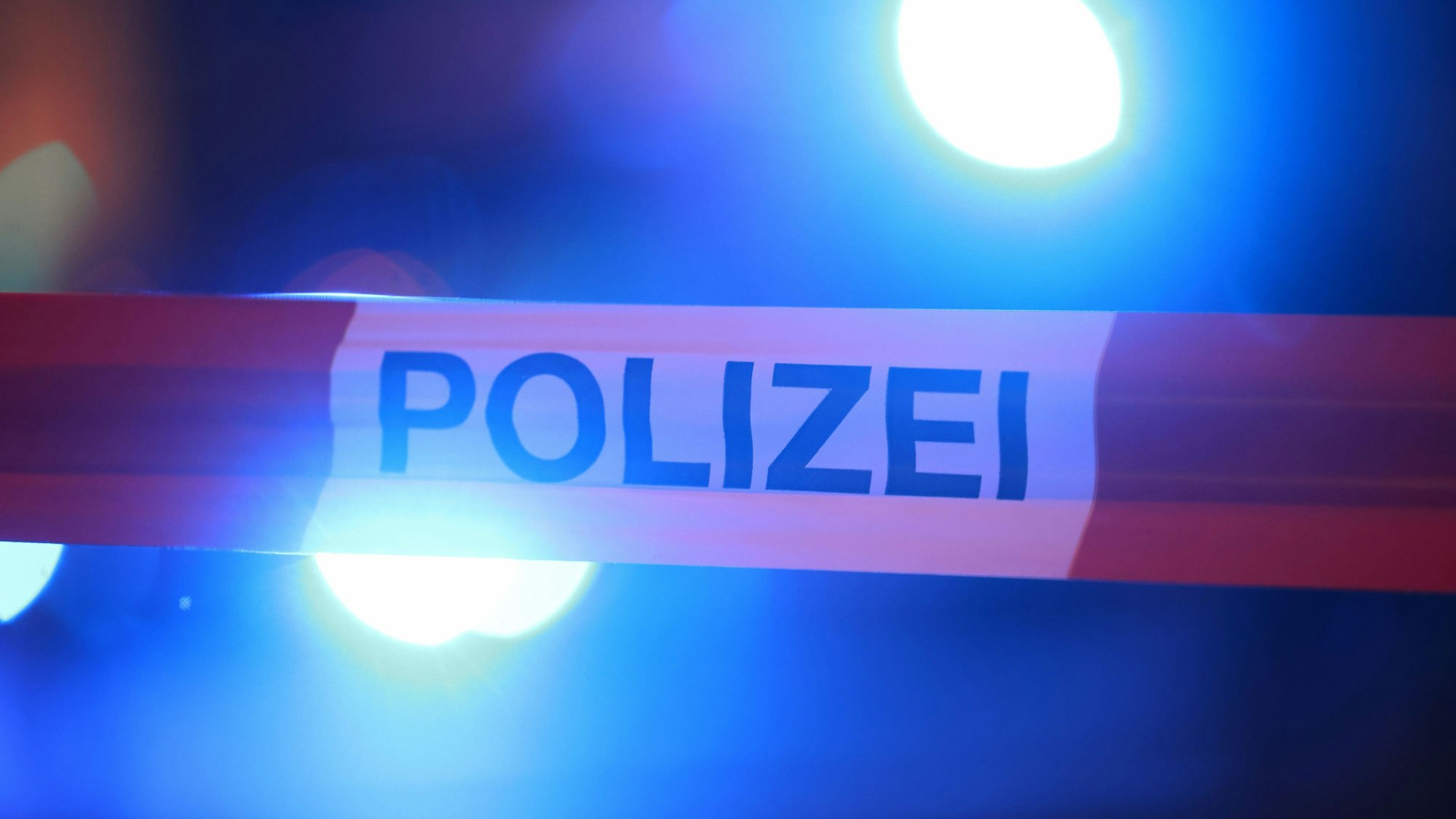 Polizei-Blaulicht bei einem Einsatz.
