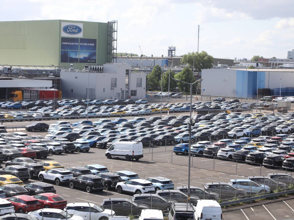 Das Ford Werk in Köln-Niehl am Rhein