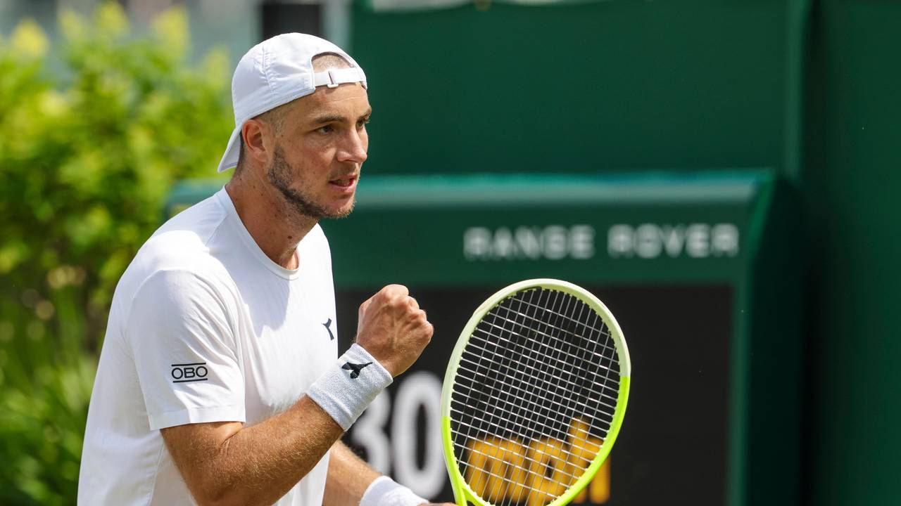 Jan-Lennard Struff ballt die Faust.