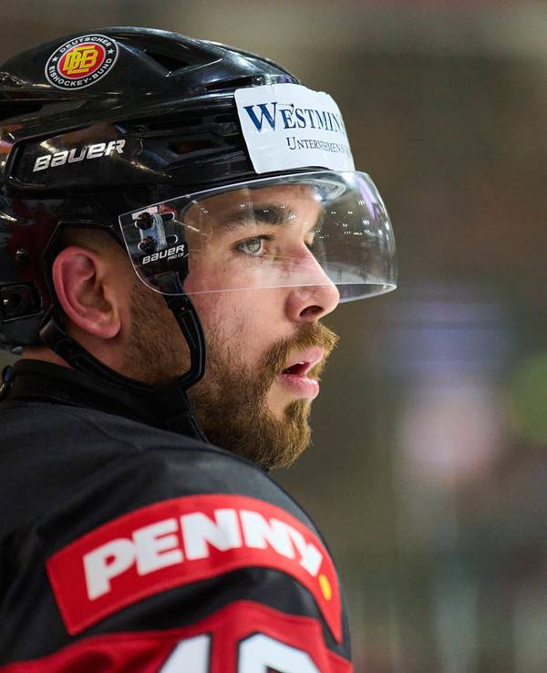 Luca Münzenberger bei einem Länderspiel.