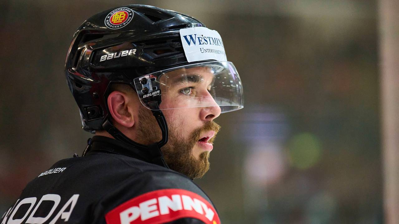 Luca Münzenberger bei einem Länderspiel.