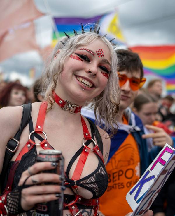 Feiernde beim CSD