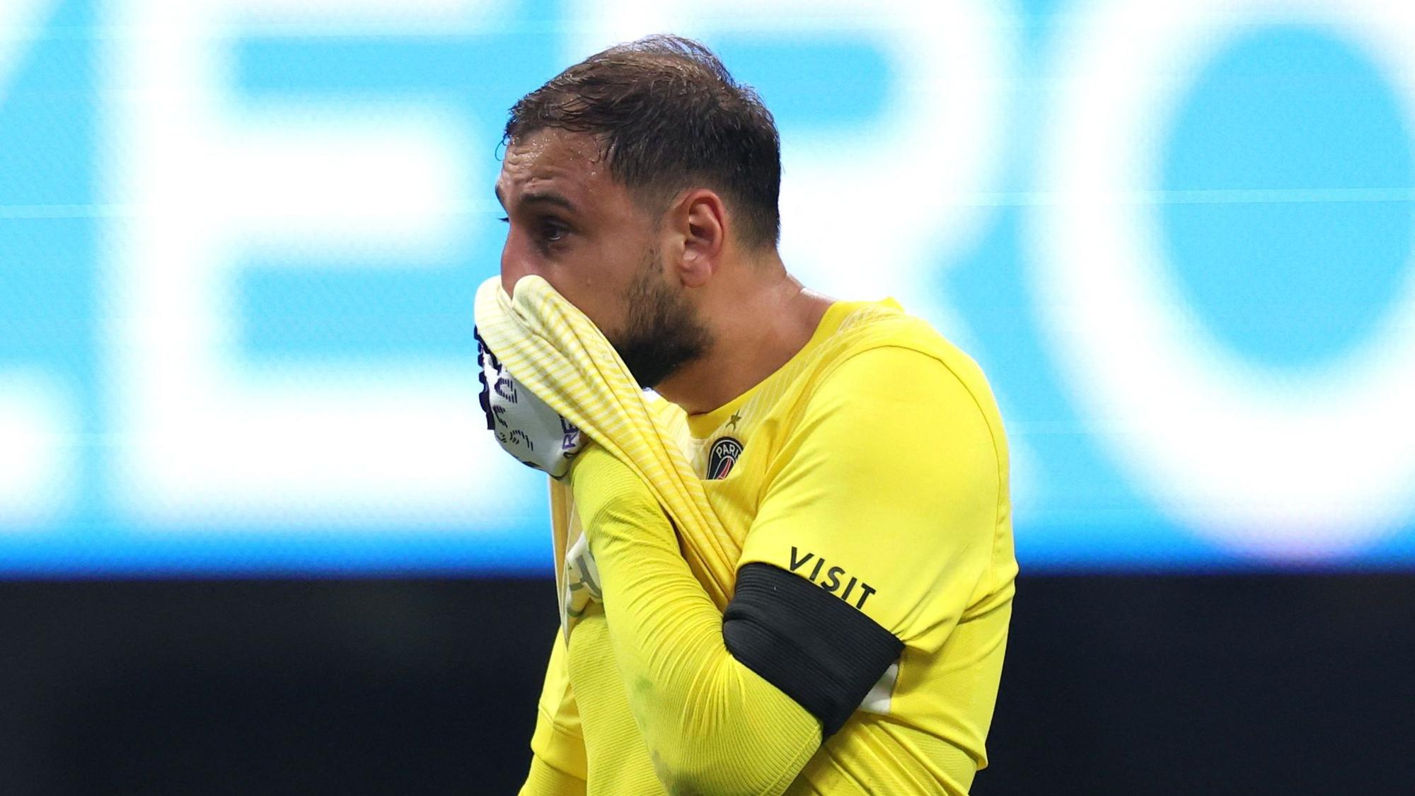 Gianluigi Donnarumma kurz nach seinem Zweikampf mit Jamal Musiala.