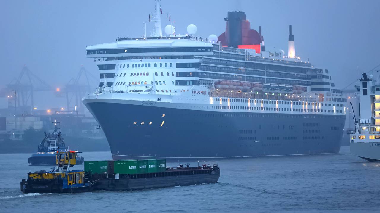 Auf der „Queen Mary 2“, hier ein Foto aus dem Jahr 2022, hat es im März einen größeren Ausbruch gegeben: elf Prozent der Passagiere und Passagierinnen wurden als erkrankt erfasst.