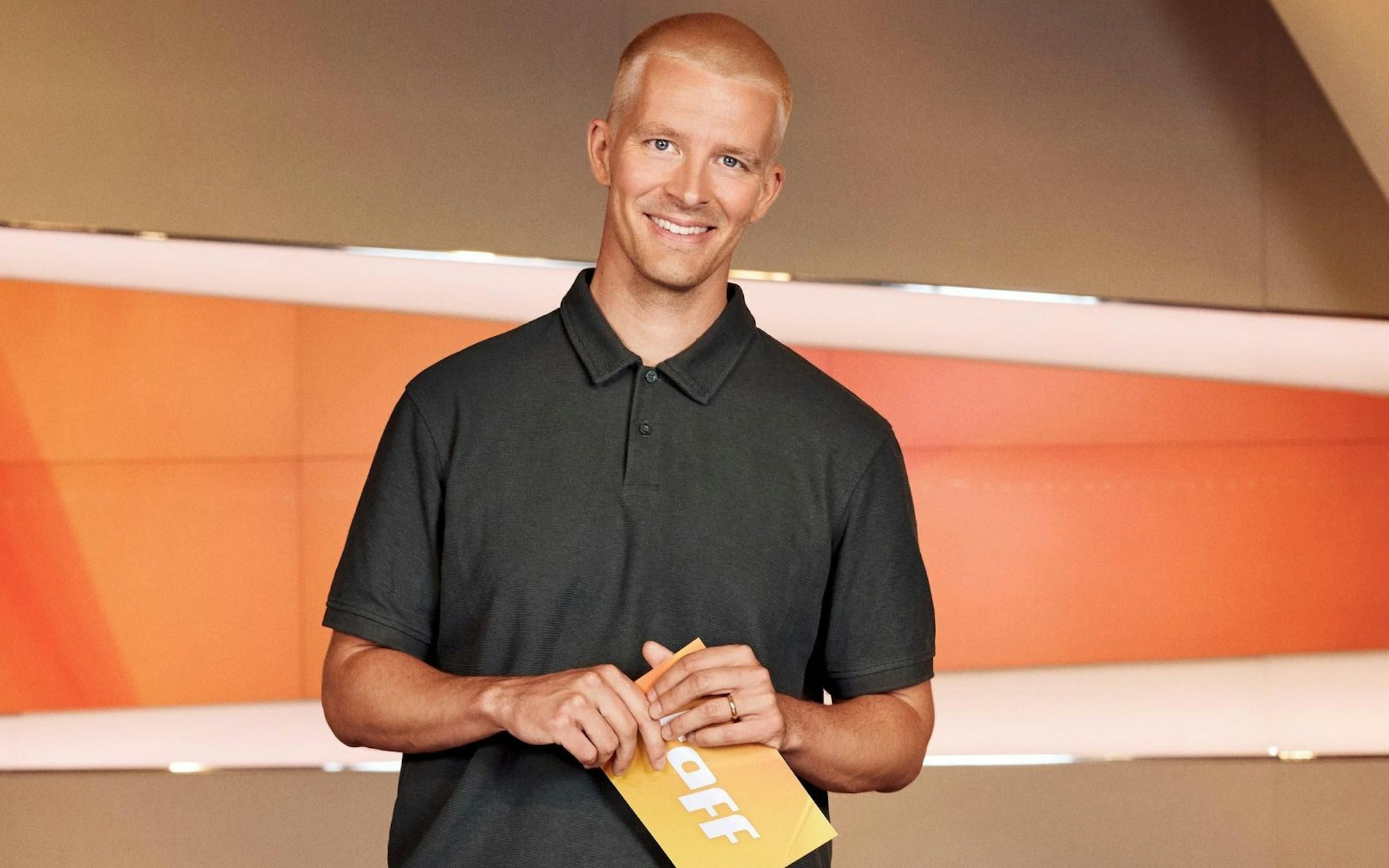 Christian Loß verstärkt ab sofort das Moderatorenteam des Boulevardmagazins „taff“. (Bild: ProSieben/Marina Geckeler)