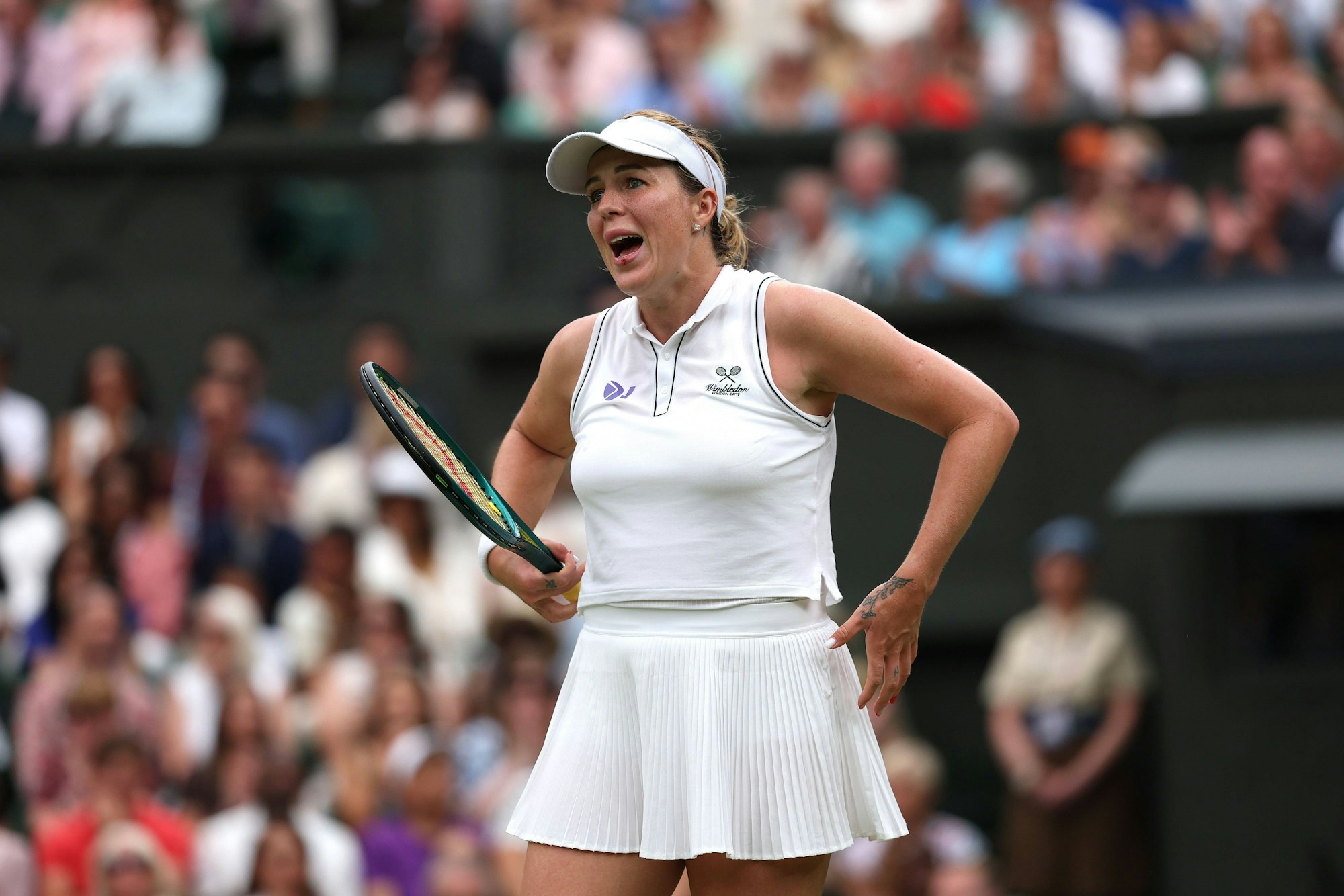 Anastassija Pawljutschenkowa macht ihrem Ärger Luft.