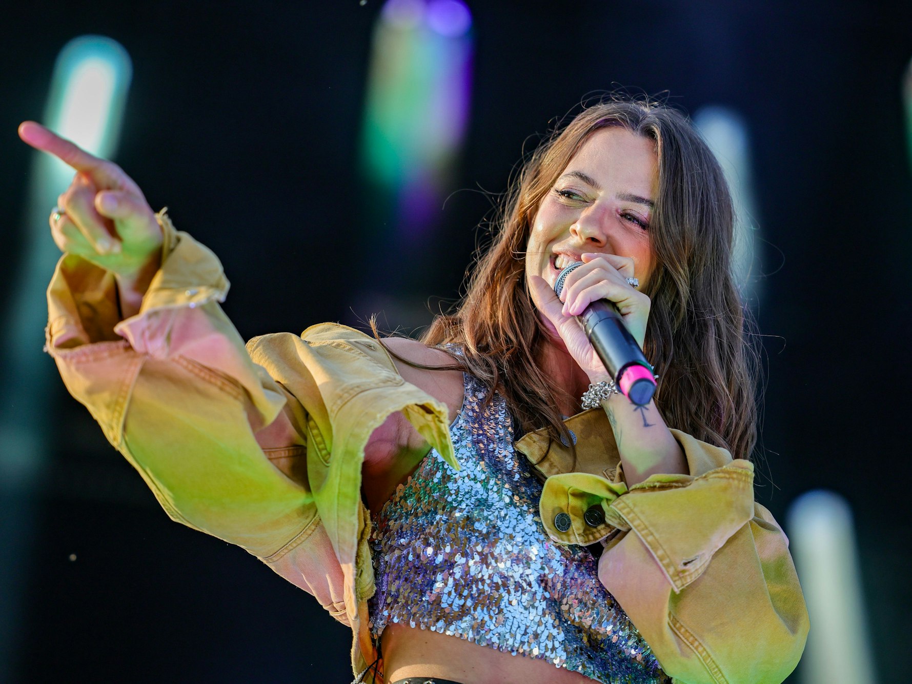 Vanessa Mai beim Festival Inselfieber im Juni 2025. Die Sängerin wendet sich mit einer wichtigen Botschaft an ihre Fans.