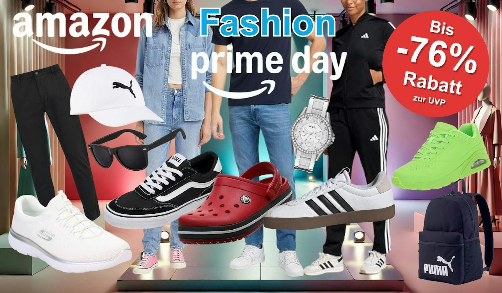 Prime Day Logo vor männlichen und weiblichen Models mit Fashion und Schuhen von adidas, Skechers, Levi's, Puma, Vans, Clogs vor einem bunt beleuchteten Laufsteg.