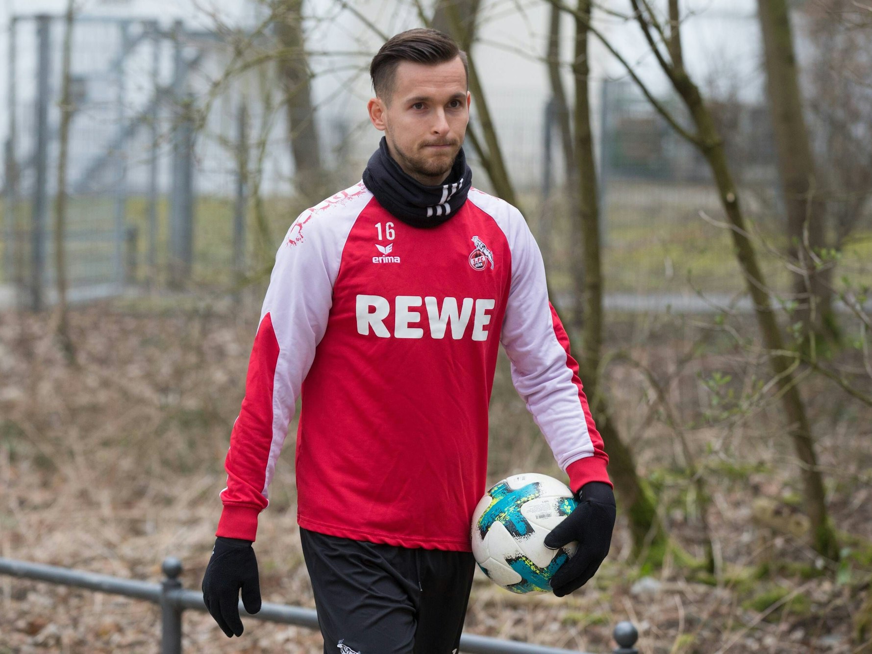Der ehemalige Köln-Profi Pawel Olkowski am 21. März 2018 auf dem Weg zum Training.