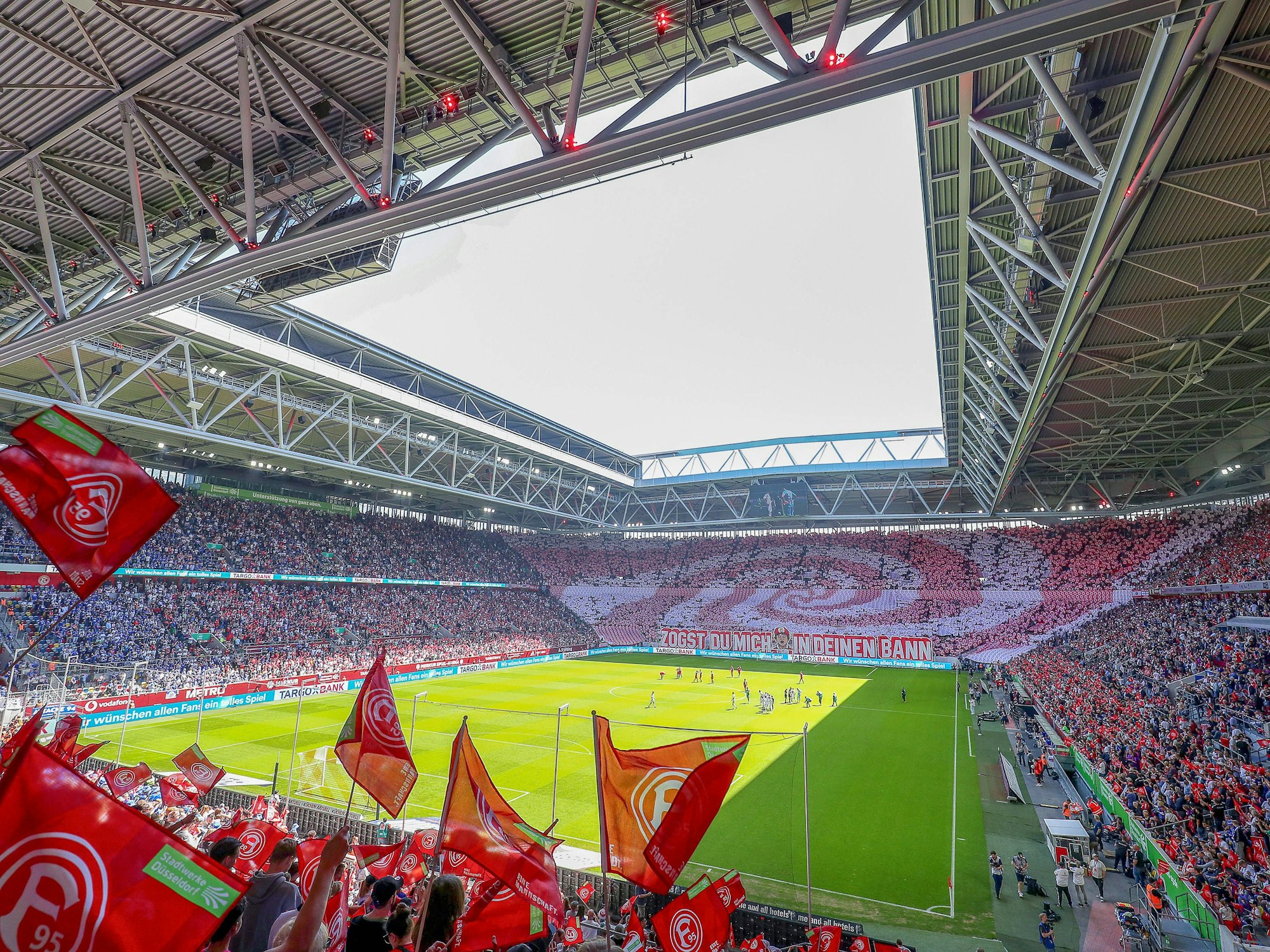 Eine Choreografie im Stadion von Fortuna Düsseldorf.