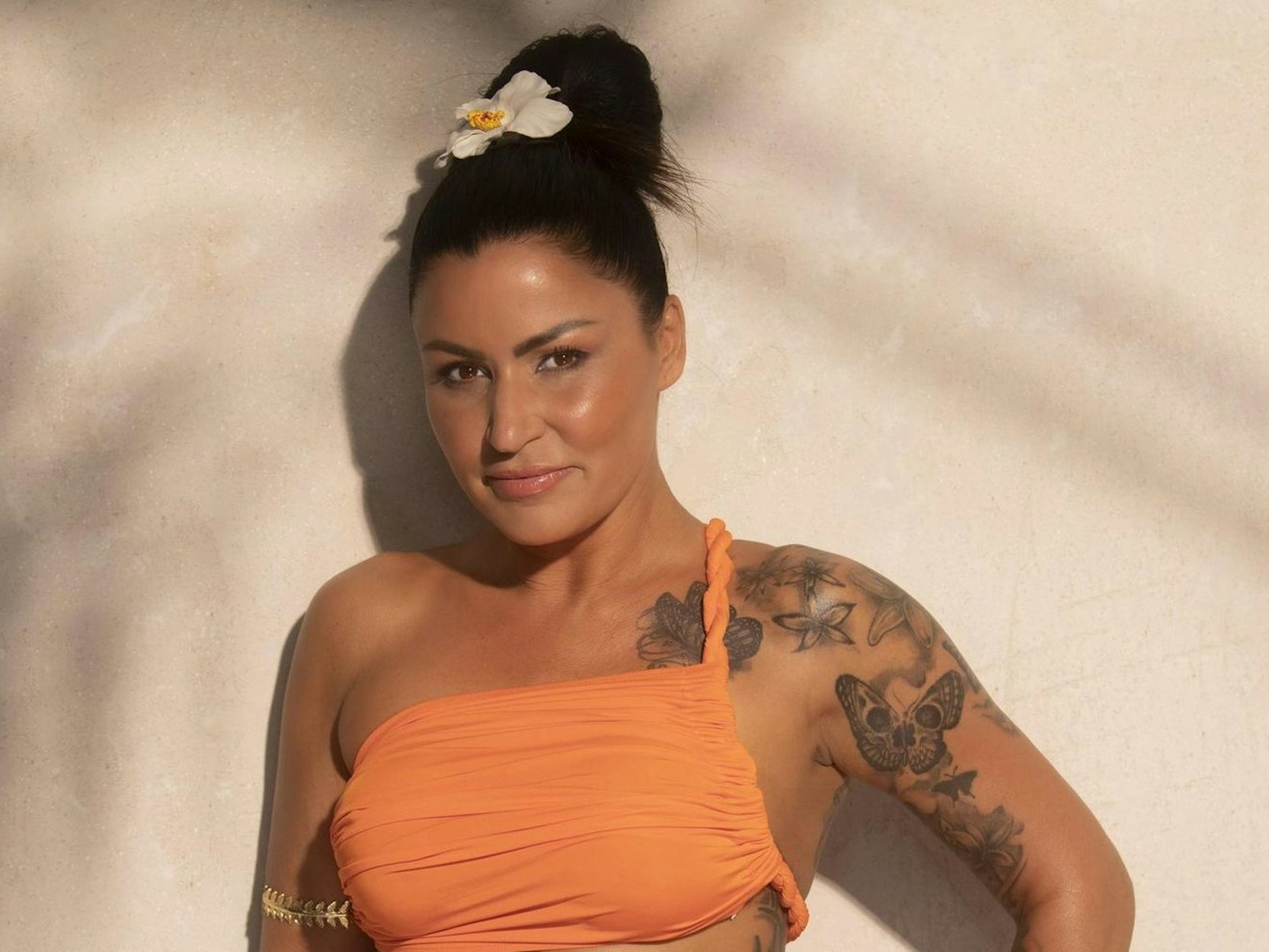 Jasmin Herren war geschockt - und schockte Ihrerseits die Stars mit einer Schuldenbeichte. (Bild: Joyn / Michael de Boer)