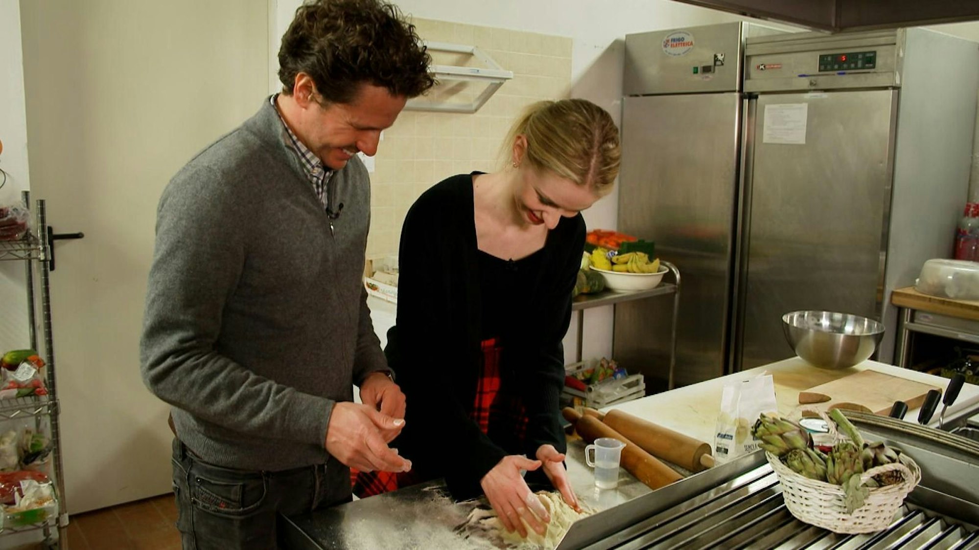 Weinbauer Martin und Hofdame Vanessa haben sich in Italien verliebt. (Bild: RTL)