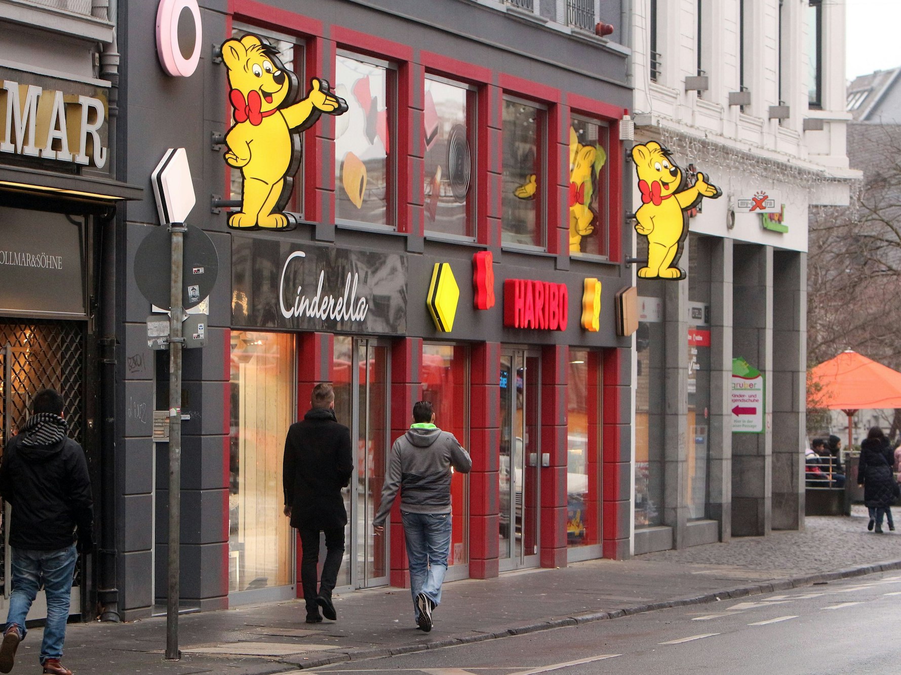 Haribo Geschäft in der Straße Hofgarten in der Altstadt Bonn.