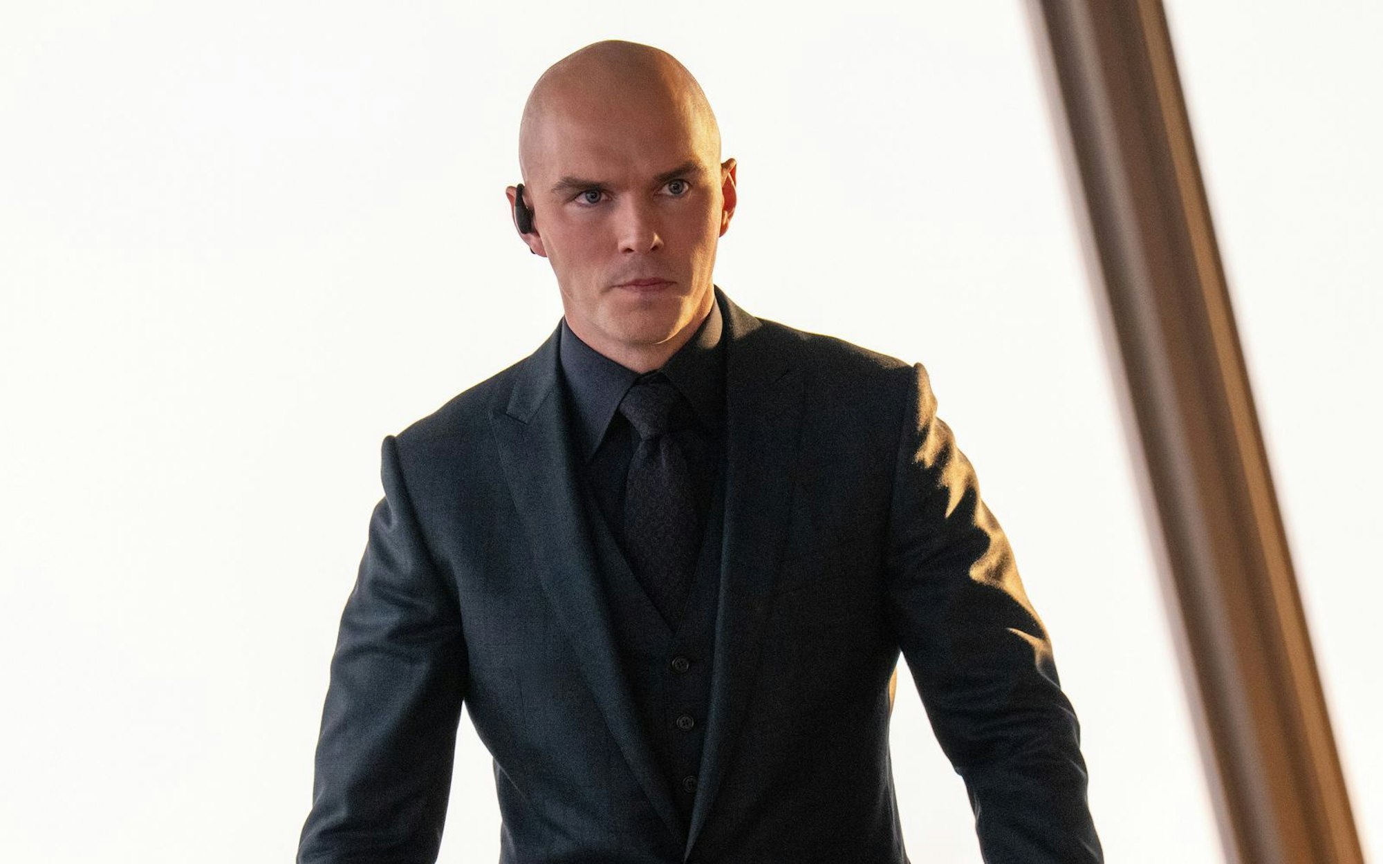 Kurios: Nicholas Hoult sprach ursprünglich für die Rolle als neuer Superman vor, stattdessen verkörpert er jetzt dessen Gegenspieler Lex Luthor. (Bild: 2025 Warner Bros. Entertainment/DC)