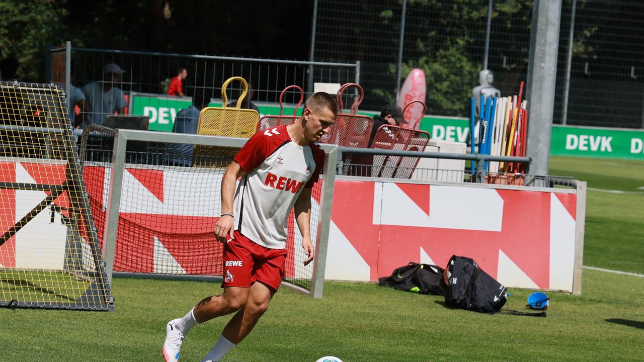 Florian Dietz beim Training des 1. FC Köln.