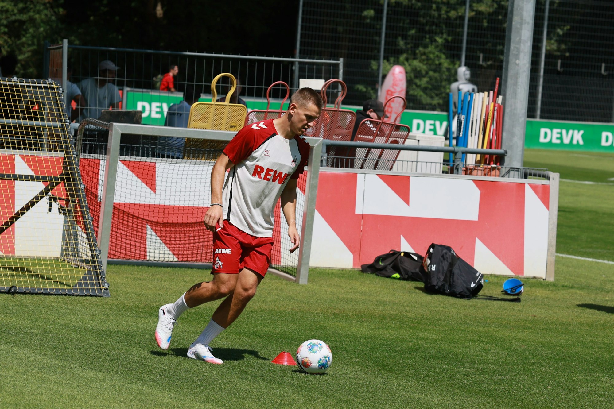 Florian Dietz beim Training des 1. FC Köln.